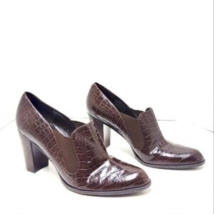 Enzo Angiolini block heels leather pointed toes Size: 10 M